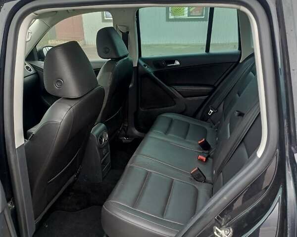 Черный Фольксваген Тигуан, объемом двигателя 1.98 л и пробегом 120 тыс. км за 14700 $, фото 12 на Automoto.ua