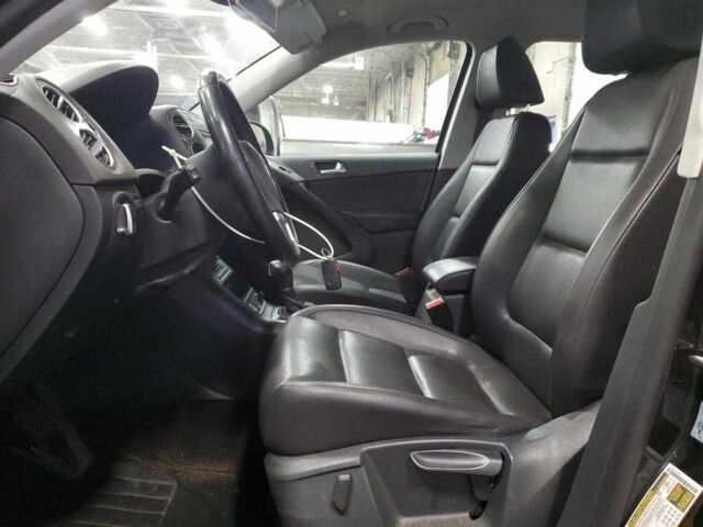 Чорний Фольксваген Тігуан, об'ємом двигуна 0 л та пробігом 82 тис. км за 1800 $, фото 6 на Automoto.ua