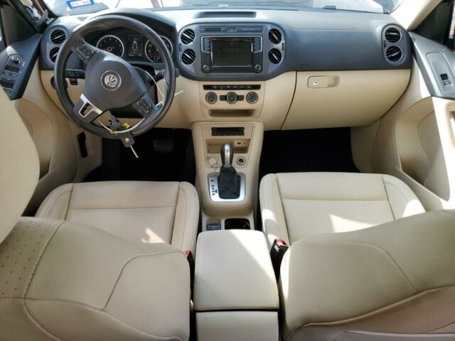 Чорний Фольксваген Тігуан, об'ємом двигуна 2 л та пробігом 150 тис. км за 8600 $, фото 7 на Automoto.ua