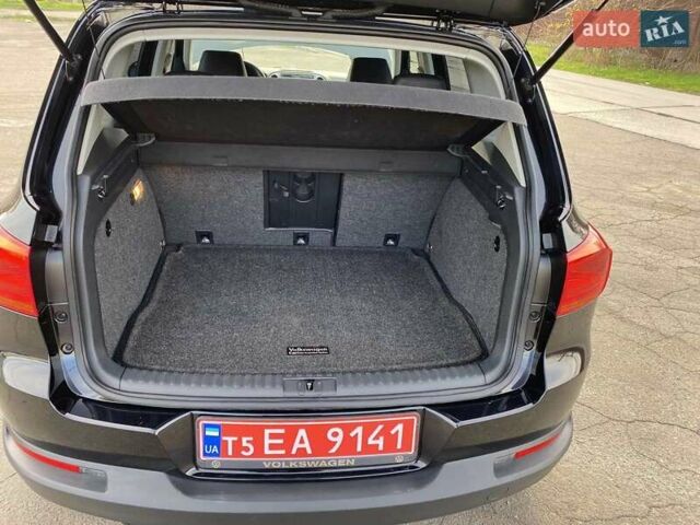 Черный Фольксваген Тигуан, объемом двигателя 2 л и пробегом 188 тыс. км за 14500 $, фото 10 на Automoto.ua
