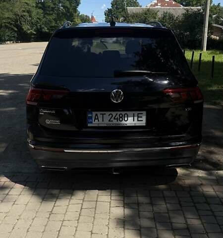 Черный Фольксваген Тигуан, объемом двигателя 1.98 л и пробегом 175 тыс. км за 17500 $, фото 4 на Automoto.ua