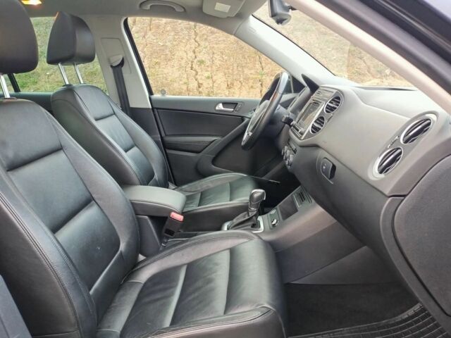 Черный Фольксваген Тигуан, объемом двигателя 2 л и пробегом 82 тыс. км за 9000 $, фото 16 на Automoto.ua