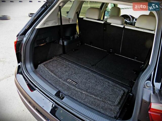 Черный Фольксваген Тигуан, объемом двигателя 1.98 л и пробегом 155 тыс. км за 18800 $, фото 21 на Automoto.ua