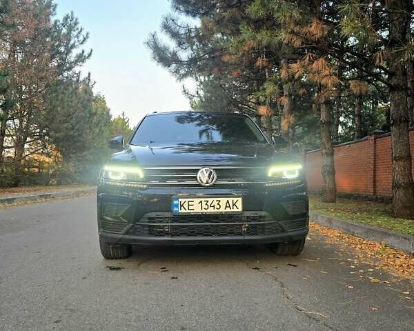 Черный Фольксваген Тигуан, объемом двигателя 1.98 л и пробегом 130 тыс. км за 24499 $, фото 1 на Automoto.ua
