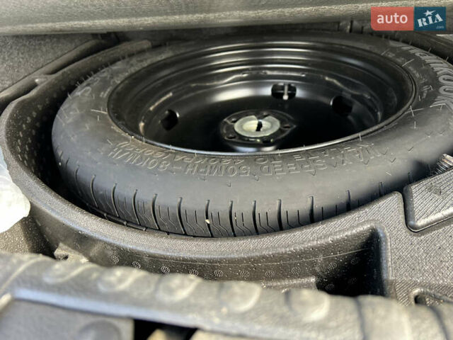 Черный Фольксваген Тигуан, объемом двигателя 1.98 л и пробегом 97 тыс. км за 12500 $, фото 31 на Automoto.ua