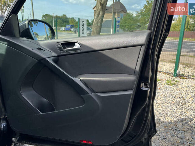 Черный Фольксваген Тигуан, объемом двигателя 1.98 л и пробегом 142 тыс. км за 12200 $, фото 20 на Automoto.ua