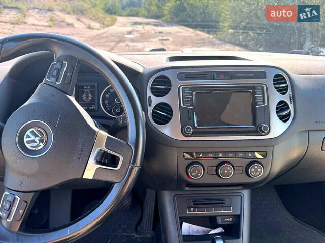 Чорний Фольксваген Тігуан, об'ємом двигуна 1.97 л та пробігом 150 тис. км за 14500 $, фото 3 на Automoto.ua