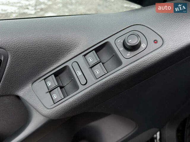 Черный Фольксваген Тигуан, объемом двигателя 1.97 л и пробегом 217 тыс. км за 13200 $, фото 11 на Automoto.ua