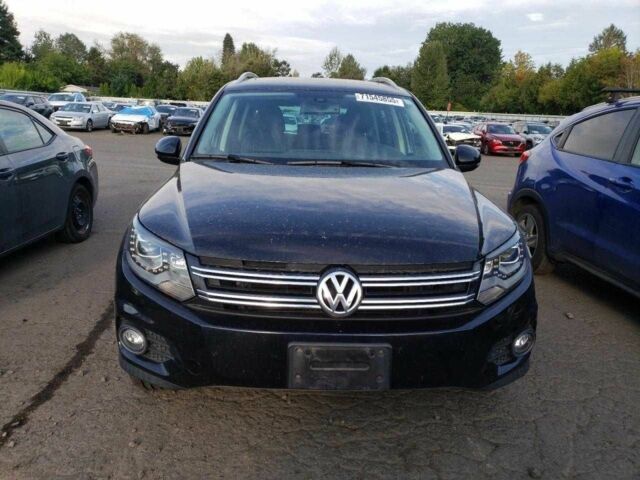 Черный Фольксваген Тигуан, объемом двигателя 2 л и пробегом 118 тыс. км за 2500 $, фото 4 на Automoto.ua