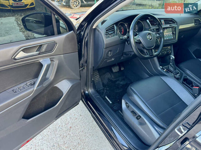 Черный Фольксваген Тигуан, объемом двигателя 1.98 л и пробегом 81 тыс. км за 21500 $, фото 8 на Automoto.ua