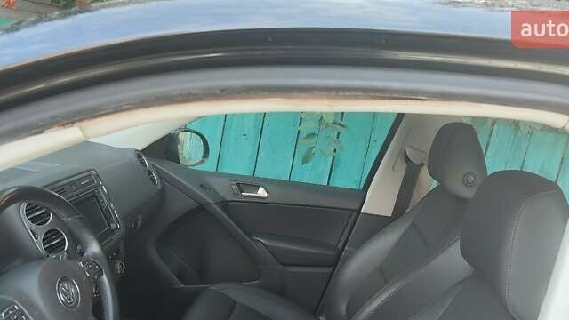 Черный Фольксваген Тигуан, объемом двигателя 1.98 л и пробегом 66 тыс. км за 16500 $, фото 17 на Automoto.ua