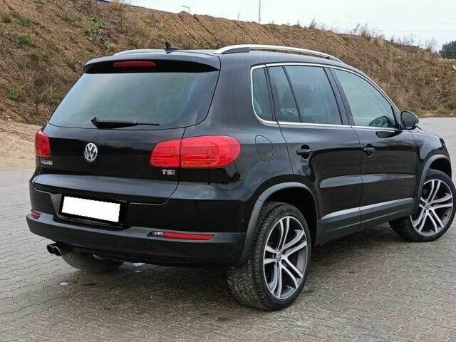 Чорний Фольксваген Тігуан, об'ємом двигуна 2 л та пробігом 82 тис. км за 10300 $, фото 9 на Automoto.ua