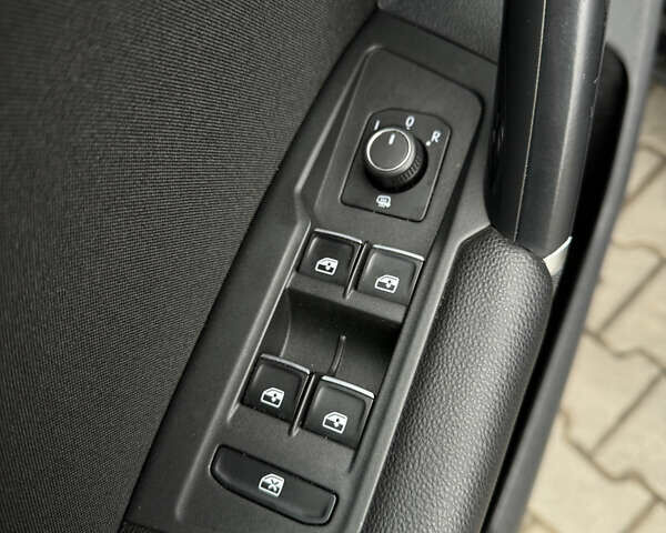 Чорний Фольксваген Тігуан, об'ємом двигуна 1.98 л та пробігом 151 тис. км за 24900 $, фото 28 на Automoto.ua