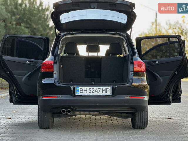 Черный Фольксваген Тигуан, объемом двигателя 2 л и пробегом 100 тыс. км за 14200 $, фото 26 на Automoto.ua