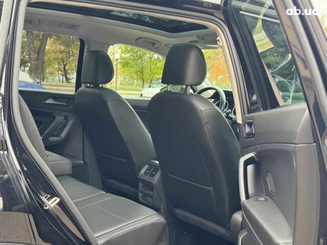 Черный Фольксваген Тигуан, объемом двигателя 2 л и пробегом 143 тыс. км за 18690 $, фото 15 на Automoto.ua