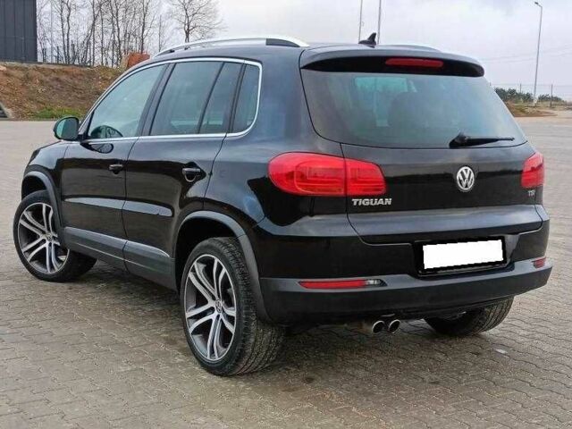 Чорний Фольксваген Тігуан, об'ємом двигуна 2 л та пробігом 82 тис. км за 10300 $, фото 8 на Automoto.ua