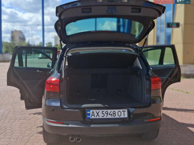 Черный Фольксваген Тигуан, объемом двигателя 1.98 л и пробегом 118 тыс. км за 16800 $, фото 3 на Automoto.ua