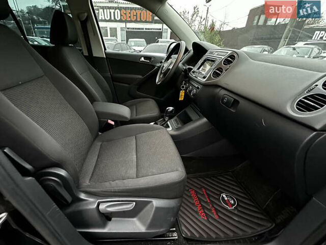 Черный Фольксваген Тигуан, объемом двигателя 1.97 л и пробегом 217 тыс. км за 13200 $, фото 28 на Automoto.ua