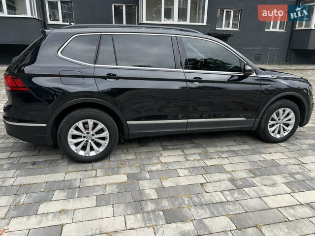 Черный Фольксваген Тигуан, объемом двигателя 1.98 л и пробегом 135 тыс. км за 20700 $, фото 5 на Automoto.ua