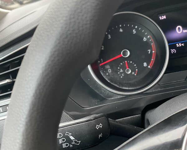 Черный Фольксваген Тигуан, объемом двигателя 1.98 л и пробегом 199 тыс. км за 15850 $, фото 9 на Automoto.ua