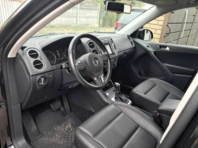 Черный Фольксваген Тигуан, объемом двигателя 2 л и пробегом 143 тыс. км за 12999 $, фото 8 на Automoto.ua