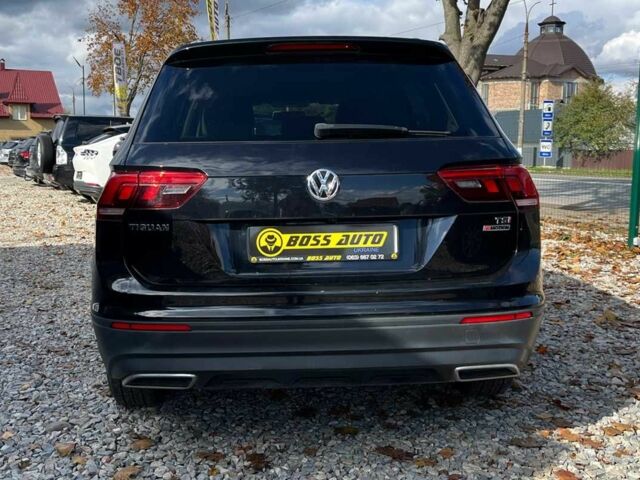 Чорний Фольксваген Тігуан, об'ємом двигуна 2 л та пробігом 42 тис. км за 17000 $, фото 5 на Automoto.ua