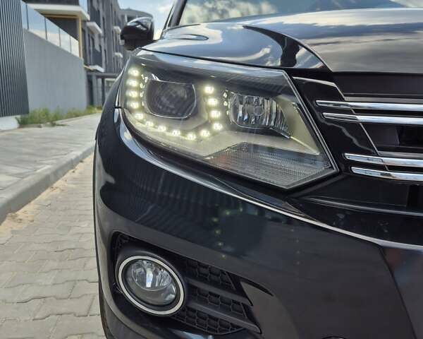 Чорний Фольксваген Тігуан, об'ємом двигуна 1.98 л та пробігом 117 тис. км за 17890 $, фото 3 на Automoto.ua