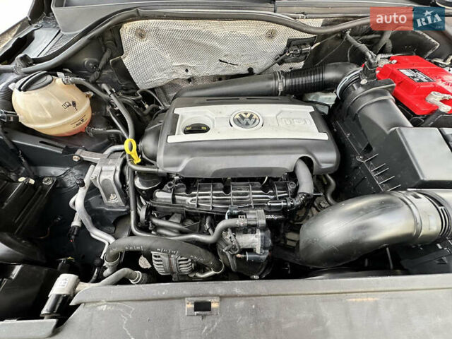 Черный Фольксваген Тигуан, объемом двигателя 2 л и пробегом 175 тыс. км за 12333 $, фото 71 на Automoto.ua