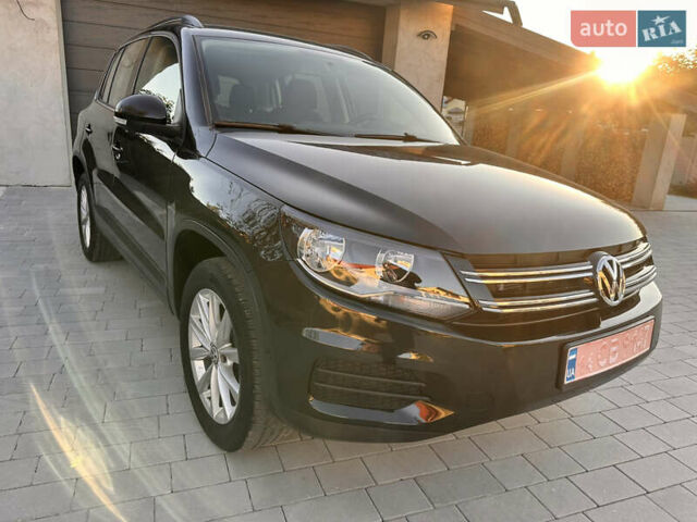 Черный Фольксваген Тигуан, объемом двигателя 1.98 л и пробегом 102 тыс. км за 13900 $, фото 4 на Automoto.ua