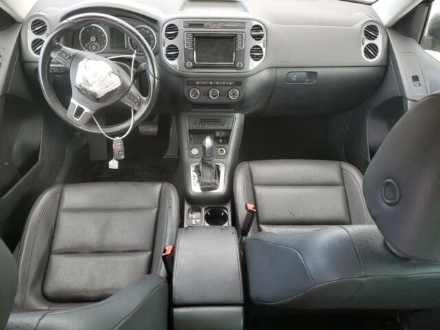 Черный Фольксваген Тигуан, объемом двигателя 2 л и пробегом 241 тыс. км за 8200 $, фото 7 на Automoto.ua