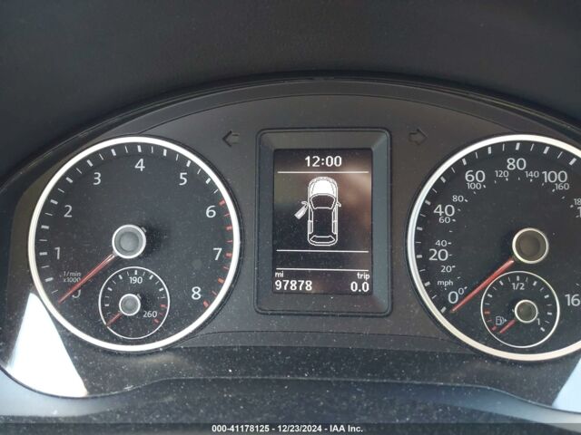 Черный Фольксваген Тигуан, объемом двигателя 2 л и пробегом 157 тыс. км за 8600 $, фото 7 на Automoto.ua