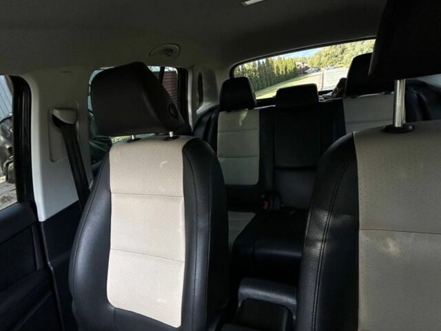 Черный Фольксваген Тигуан, объемом двигателя 2 л и пробегом 145 тыс. км за 12500 $, фото 8 на Automoto.ua