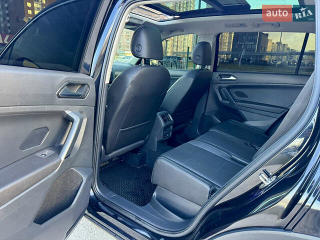 Черный Фольксваген Тигуан, объемом двигателя 1.98 л и пробегом 81 тыс. км за 21500 $, фото 10 на Automoto.ua