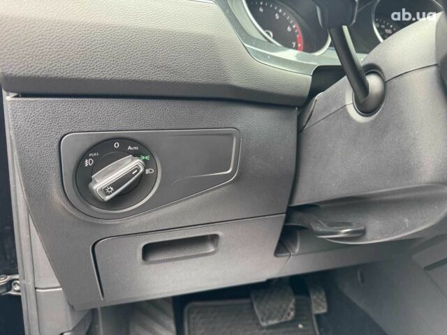 Черный Фольксваген Тигуан, объемом двигателя 2 л и пробегом 143 тыс. км за 18690 $, фото 22 на Automoto.ua