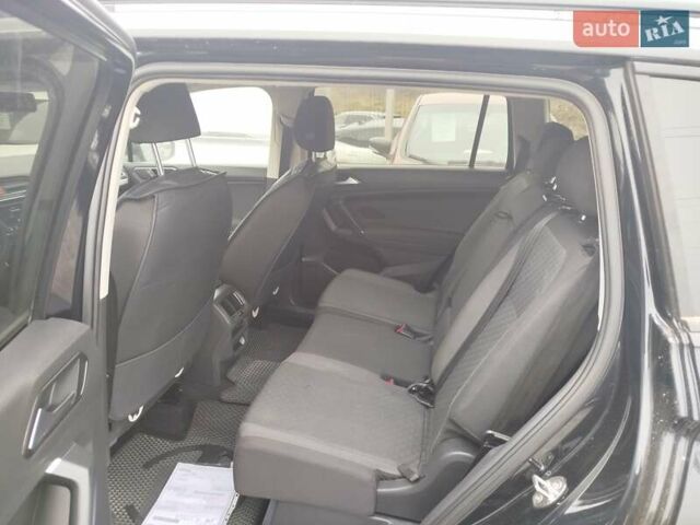 Черный Фольксваген Тигуан, объемом двигателя 1.98 л и пробегом 293 тыс. км за 12999 $, фото 8 на Automoto.ua