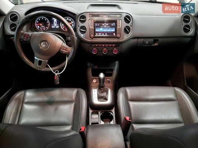 Чорний Фольксваген Тігуан, об'ємом двигуна 1.98 л та пробігом 138 тис. км за 1900 $, фото 6 на Automoto.ua