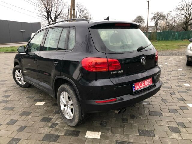 Чорний Фольксваген Тігуан, об'ємом двигуна 2 л та пробігом 187 тис. км за 10900 $, фото 3 на Automoto.ua