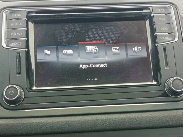 Чорний Фольксваген Тігуан, об'ємом двигуна 2 л та пробігом 82 тис. км за 10300 $, фото 22 на Automoto.ua