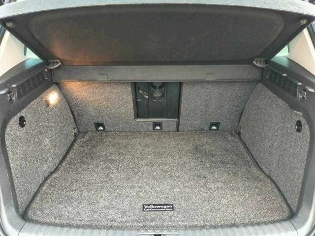 Чорний Фольксваген Тігуан, об'ємом двигуна 2 л та пробігом 82 тис. км за 10300 $, фото 16 на Automoto.ua