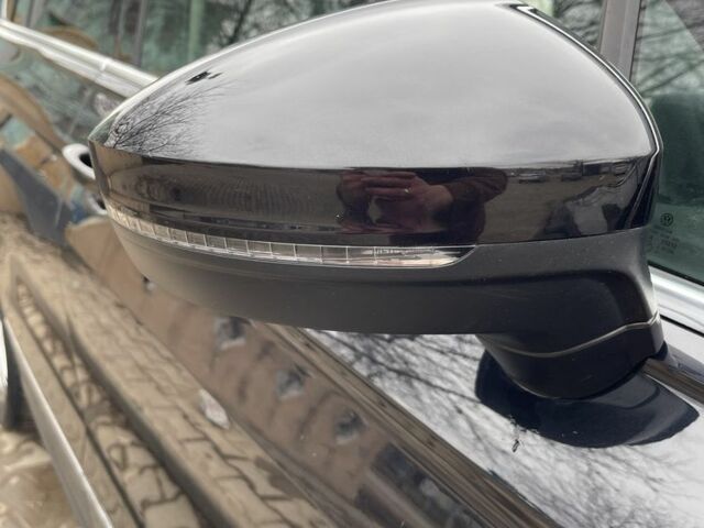 Черный Фольксваген Тигуан, объемом двигателя 2 л и пробегом 225 тыс. км за 24000 $, фото 16 на Automoto.ua