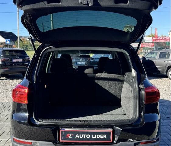 Черный Фольксваген Тигуан, объемом двигателя 2 л и пробегом 183 тыс. км за 14000 $, фото 5 на Automoto.ua