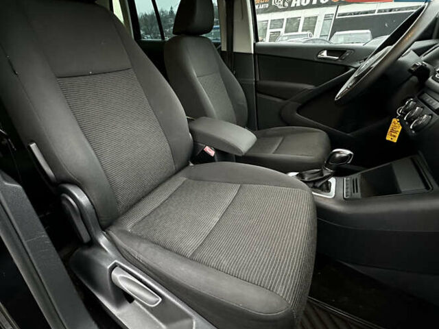 Черный Фольксваген Тигуан, объемом двигателя 1.97 л и пробегом 217 тыс. км за 13200 $, фото 27 на Automoto.ua