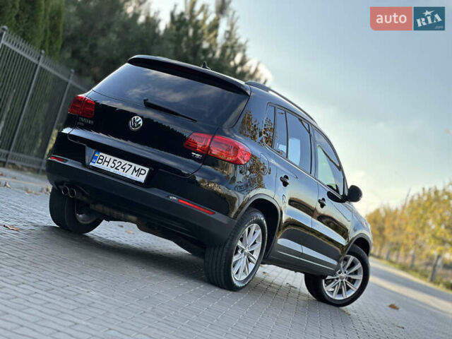 Черный Фольксваген Тигуан, объемом двигателя 2 л и пробегом 100 тыс. км за 14200 $, фото 10 на Automoto.ua
