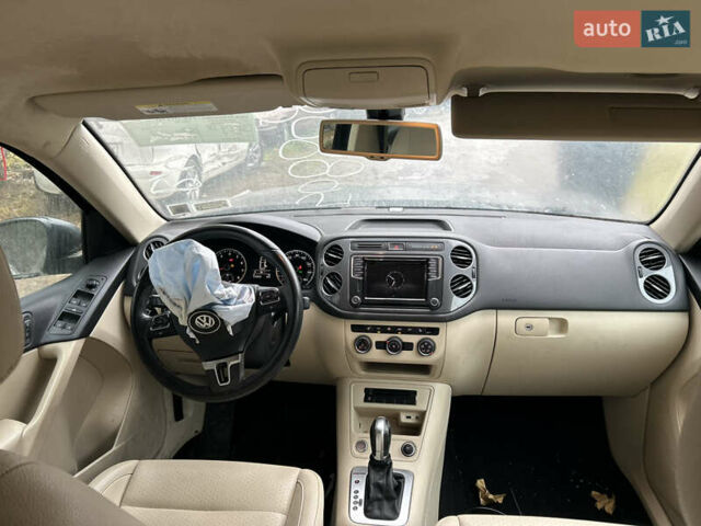 Черный Фольксваген Тигуан, объемом двигателя 1.98 л и пробегом 198 тыс. км за 8800 $, фото 11 на Automoto.ua