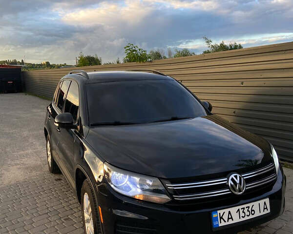 Чорний Фольксваген Тігуан, об'ємом двигуна 1.98 л та пробігом 145 тис. км за 13400 $, фото 2 на Automoto.ua