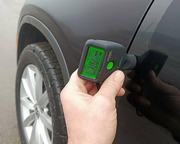 Черный Фольксваген Тигуан, объемом двигателя 1.98 л и пробегом 120 тыс. км за 14700 $, фото 16 на Automoto.ua