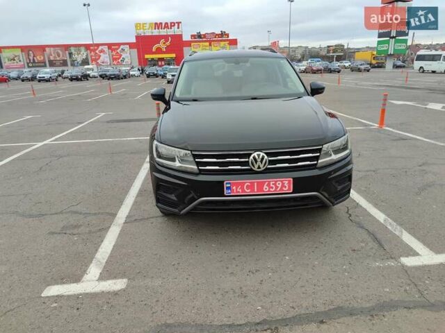 Черный Фольксваген Тигуан, объемом двигателя 1.98 л и пробегом 141 тыс. км за 16900 $, фото 2 на Automoto.ua