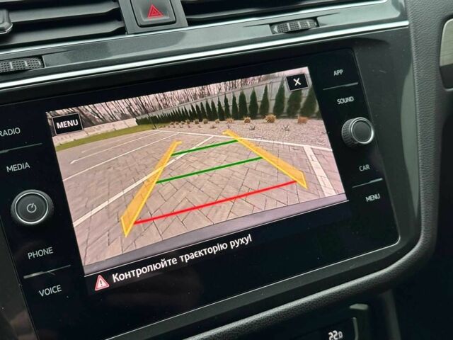 Чорний Фольксваген Тігуан, об'ємом двигуна 2 л та пробігом 271 тис. км за 16499 $, фото 12 на Automoto.ua