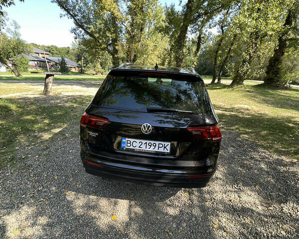 Чорний Фольксваген Тігуан, об'ємом двигуна 1.97 л та пробігом 244 тис. км за 21900 $, фото 4 на Automoto.ua