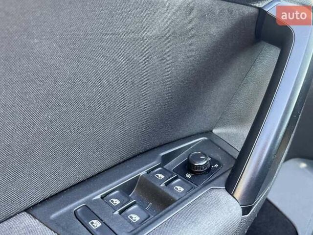 Черный Фольксваген Тигуан, объемом двигателя 1.97 л и пробегом 258 тыс. км за 18700 $, фото 10 на Automoto.ua